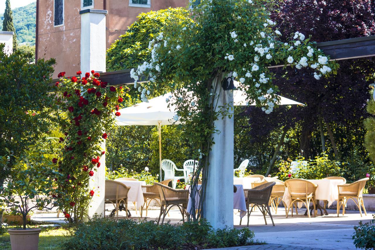 Hotel Belvedere Torri Del Benaco Luaran gambar