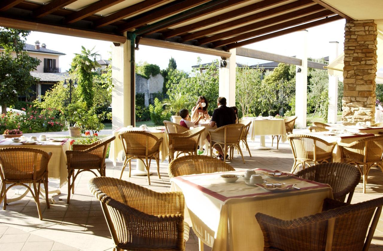 Hotel Belvedere Torri Del Benaco Luaran gambar