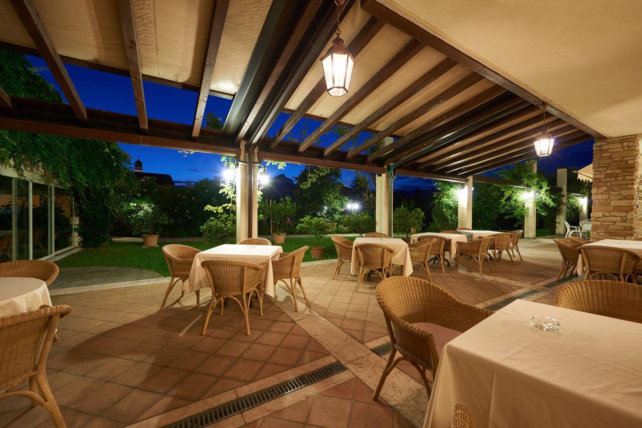 Hotel Belvedere Torri Del Benaco Luaran gambar