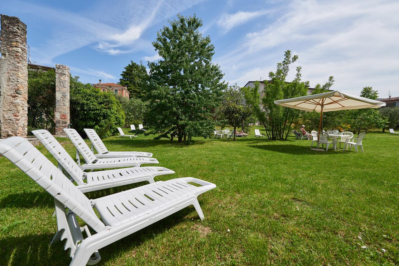 Hotel Belvedere Torri Del Benaco Luaran gambar